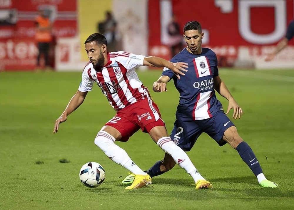 九游娱乐-窗口期体能课后；巴塞罗那回应争议备战足总杯；赛场秩序良好；身体对抗强度拉满的简单介绍